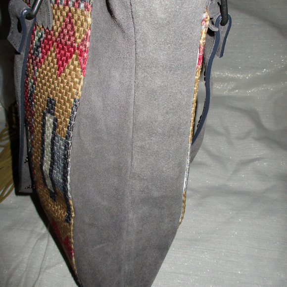 CORAZON DE MELON AZTEC ETHNIC TRIBAL BOHO SUEDE BAG FRINGE NWT - Picture 8 of 8